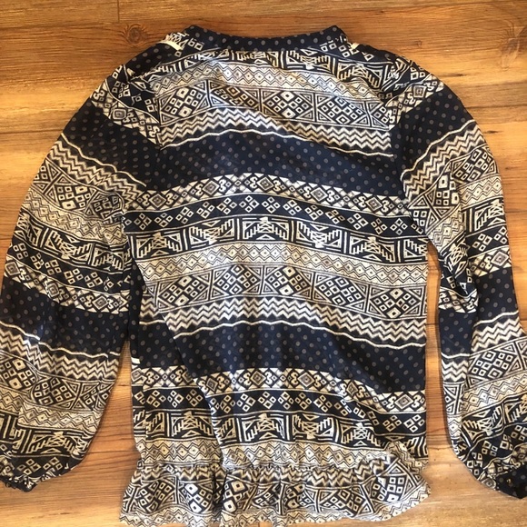 ✨5 for $25✨ Bohemian Button Navy Blouse W Polka Dot - Picture 8 of 8